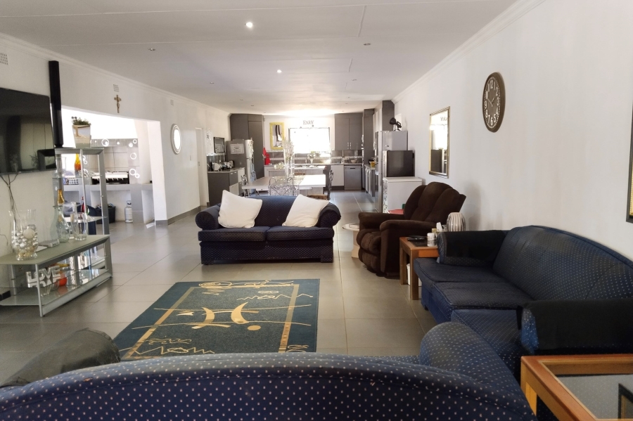 14 Bedroom Property for Sale in Schietfontein North West